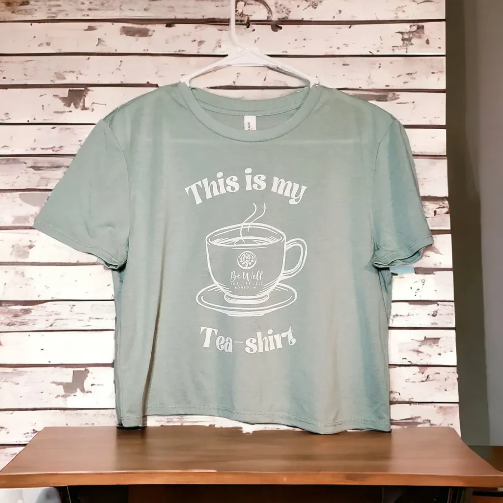 Green T-shirt with "Tea-shirt" text design.